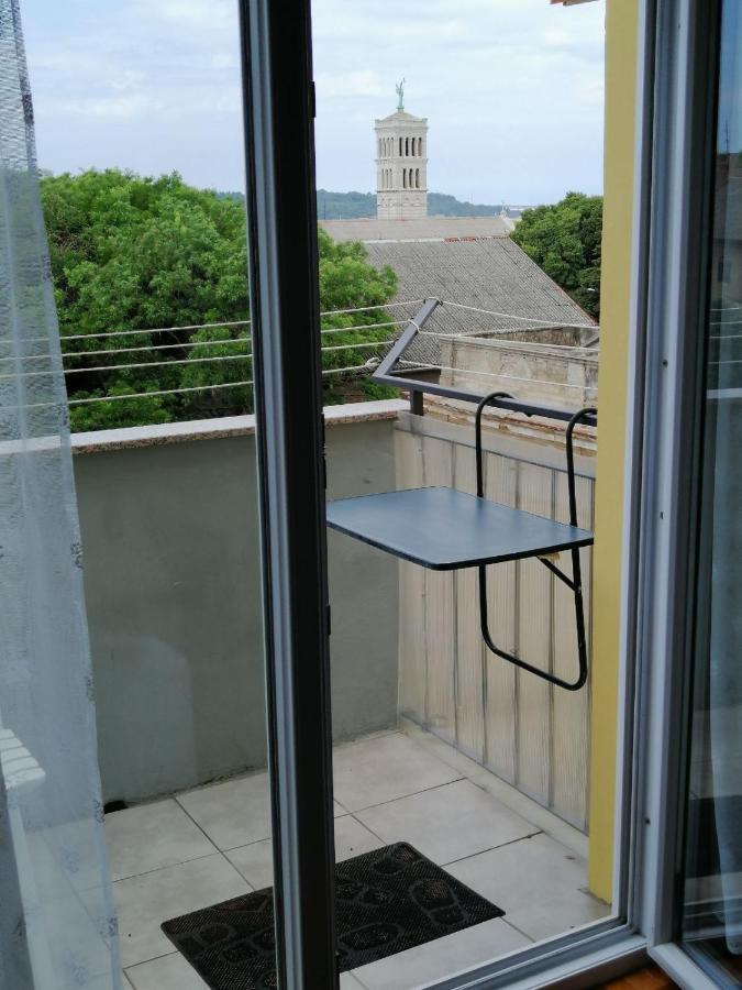 Tamy Apartment Pula Bagian luar foto