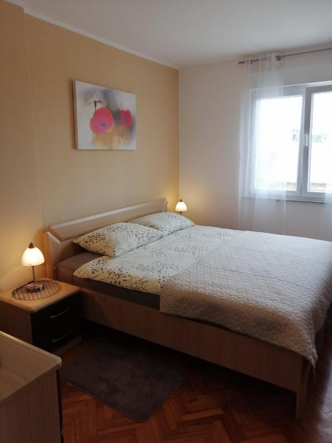 Tamy Apartment Pula Bagian luar foto