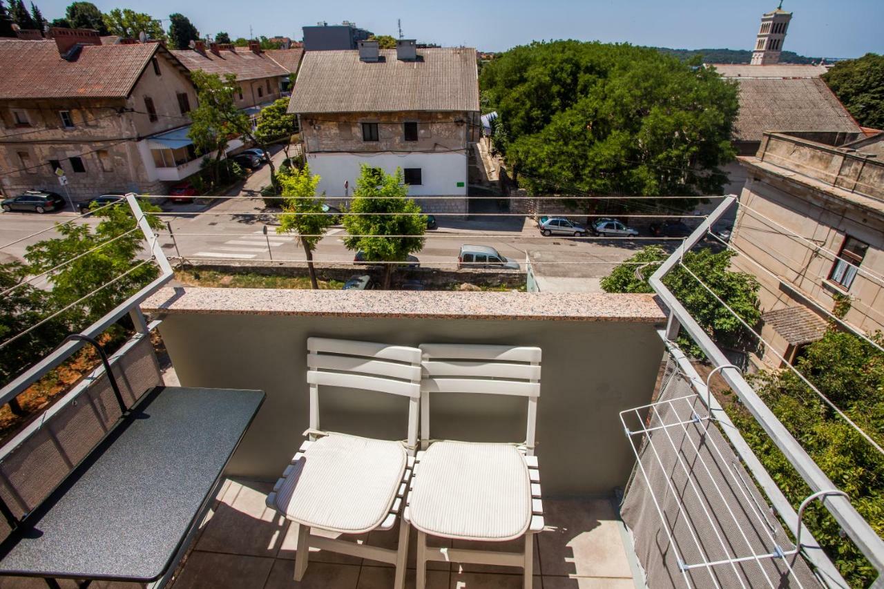 Tamy Apartment Pula Bagian luar foto